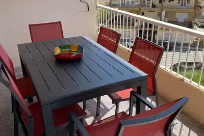 Image de T2 spacieux à 150 m de la plage