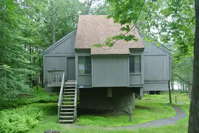 Image de 6 Person Villa in Mountain Resort with Lake and Pool