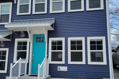 Image de Downtown Charlevoix, Riverwalk 107