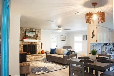 Image de Firefly Flats, Boerne - Walk to Downtown