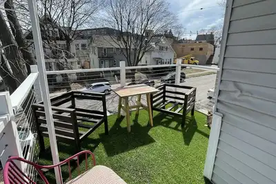 Image de Enjoy Milwaukee's Bayview - 3 bed w/ balcony