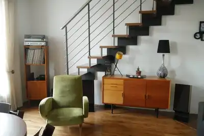 Image de Clichy Centre, Duplex meublé 80m2 au sol