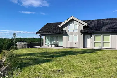 Image de Belle maison de 4 chambres à Færvik