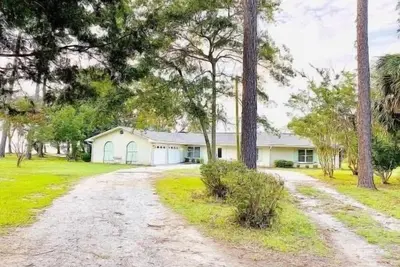 Image de Sandy beachfront home on Perdido Bay