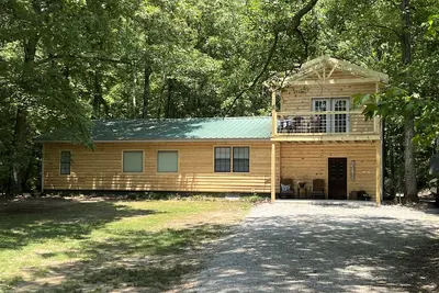 Image de Pickwick Lake Retreat- 1. 8 miles to marina and boat ramp