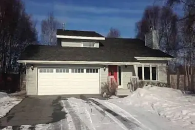 Image de Bayshore Luxury Retreat your home away from home!