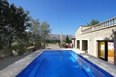 Image de Impressive Modern Villa, A/C, Private Pool, Sauna, Stunning Location & Views 5 mins from Pollenca!
