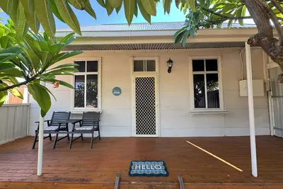 Image de Lola’s Cottage is a 2 bedroom cottage close to the shops and main part of town.