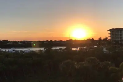 Image de Jupiter Yacht Club Rental | Water Views | Pool | Restaurants