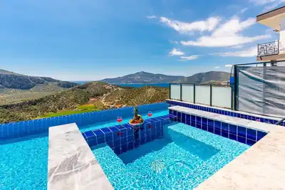 Image de Luxury Villa with Sea View with Private Pool