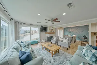 Image de Lake Conroe - Swimming, Tennis, Golf, Pickleball, Pet Friendly!