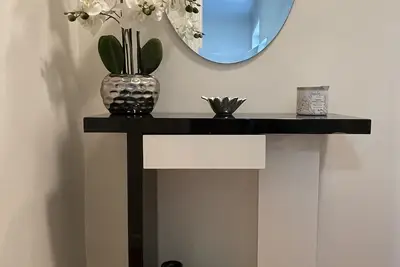 Image de Contemporary 1br Apartment in Sunnyside, 15min to Manhattan