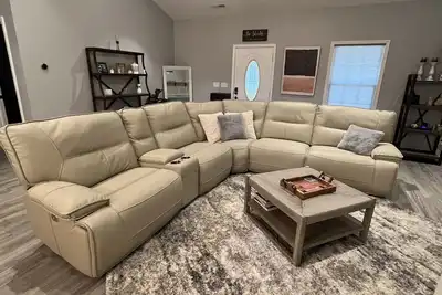 Image de Charming 3-Bedroom Home in Excellent Location!