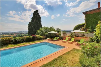 Image de Domaine de Quintalone vue Pyrénées, sud Toulouse