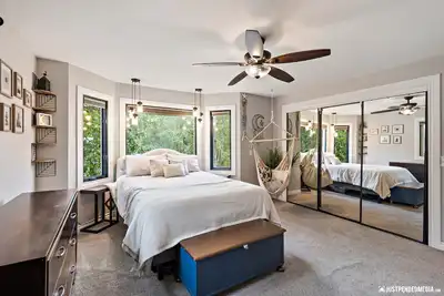 Image de The Luxury Loft in Anchorage