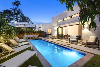 Villa Capri 5br Central Miami Design District