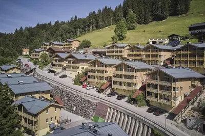 Image de AlpenParks Ferienresort Rehrenberg