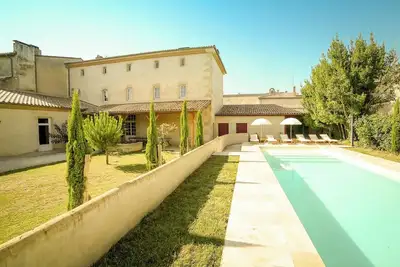 Image de 7 bedrooms - 7 bathrooms. 1h from Bordeaux. Heated pool