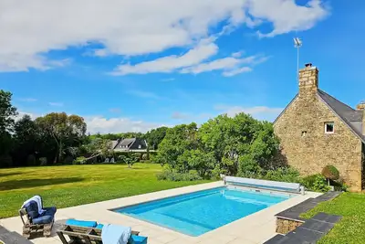 Image de Gîte indépendant de charme avec piscine chauffée à Kervignac - 6 couchages, proche plages