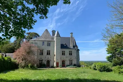 Image de 6 Bedroom Castle in Saint-Germain-sur-Vienne