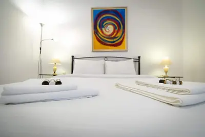 Image de Aisopos Myths Athens Ground