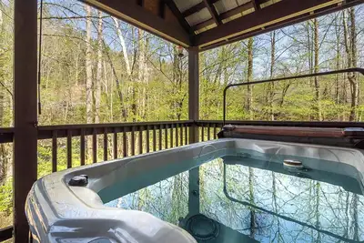 Image de Riverfront! Easy Drive To Gatlinburg And Pigeon Forge! Gameroom! Movie Theater!