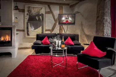 Image de Cozy Studio Suite in Old City