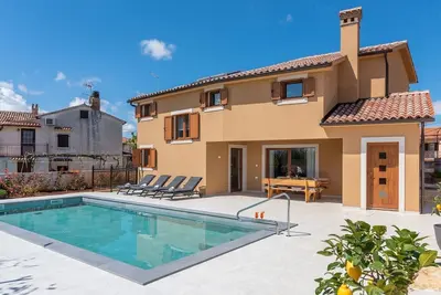 Image de Beautiful Villa Vias Oliveti with pool