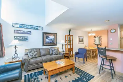 Image de Cimarron Lodge 27 by AvantStay | Ski-In/Ski-Out Property w/ Two Hot Tubs!