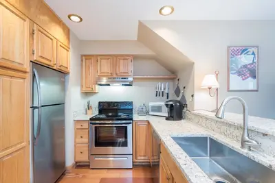 Image de Cimarron Lodge 35 by AvantStay | Ski-In\/Ski-Out Property w\/ Two Hot Tubs!