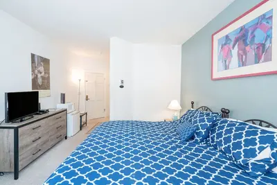 Cimarron Lodge 51 by AvantStay | Ski-In/Ski-Out Property w/ Two Hot Tubs!