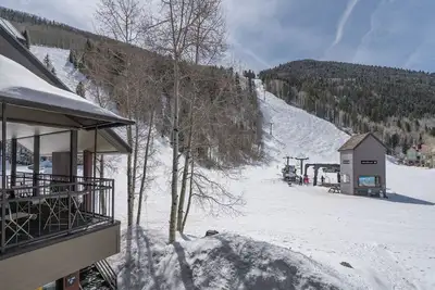 Image de Cimarron Lodge 7 by AvantStay | Ski-In/Ski-Out Property w/ Two Hot Tubs!