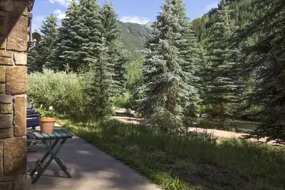 Ghostriders 2 by AvantStay | Tidy Unit Close to the Slopes and Shops!