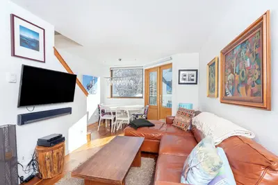 Image de Plunge E by AvantStay | Gorgeous Townhouse in Dt Telluride!