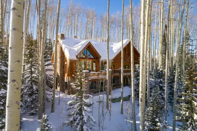 Image de Luxury Ski Retreat | Hot Tub, Stunning Views & Lift 10 Access | Snowdrift Cabin