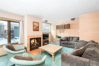 Telluride Lodge 312 by AvantStay | Close to Slopes & Town!