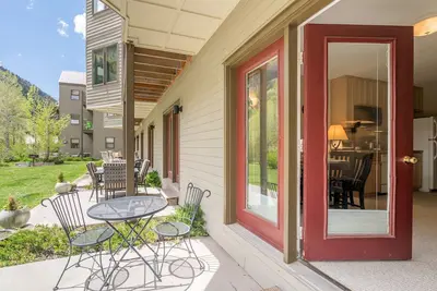 Image de Viking Lodge 117 by AvantStay | Ski Home w/ Communal Pool & Hot Tub
