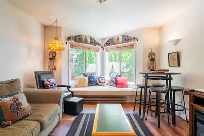 Image de Viking Lodge 319 by AvantStay | Great Ski Access w/ Communal Pool & Hot Tub