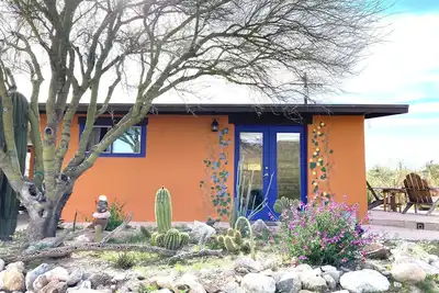 Image de Across from Saguaro National Park (East)