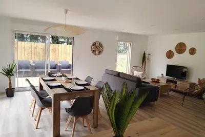 Image de \"Ti-Coat\" maison bois neuve de plain-pied à Quimperlé