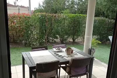 Image de Apartment on the ground floor in a beautiful secure residence.