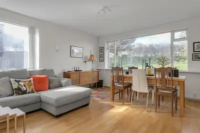 Image de Clean & Cosy Home in Trendy Quiet Green area of Reykjavik. Free private parking