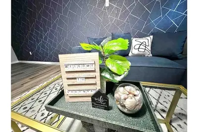 Chic 3br Home w/ King Beds | 12 Mins to Downtown!
