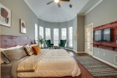 Image de Family Escape ✓Pets Ok Game Room Fenced Backyard