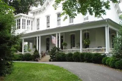 Image de Susquehanna Country Manor Sleeps up to 20