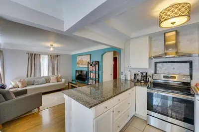 Image de Stylish & Fully Furnished Home