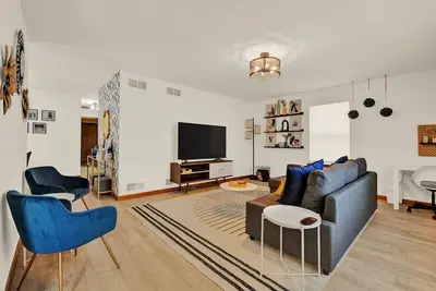 Image de Modern 3 Br Minutes to Wi Statefair, Mke Zoo, Brewers, & Hospital