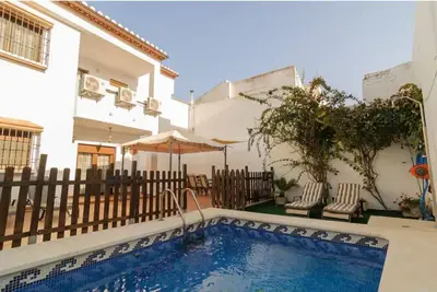 Image de Rural house with its own salt water swimming pool, its own patio and barbecue.