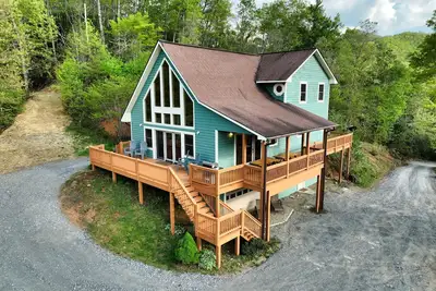 Image de Views, Game room, Hot-Tub, Fire Pit, 10 Beds