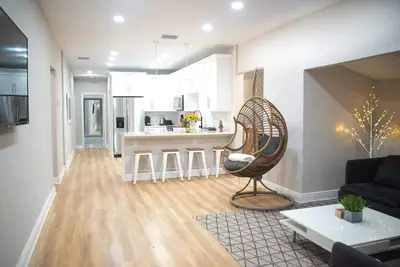 Image de Glamorous Ybor Home • near Downtown • 3br